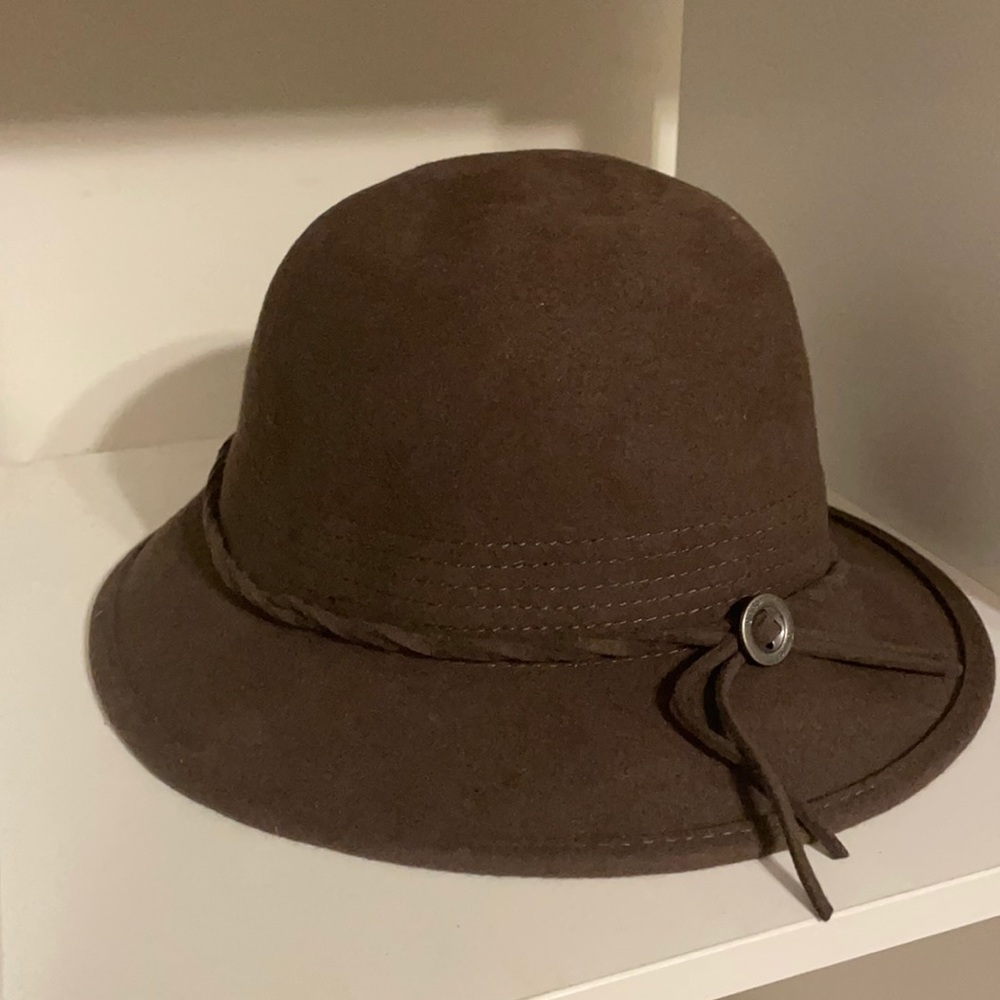 Cute Brown Cloche-style Brixton hat